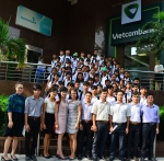 Trường PT DTNT Đam Rông tới thăm Vietcombank